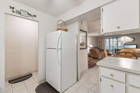 325 Wilder Boulevard #A103, Daytona Beach FL - photo 8 of 51
