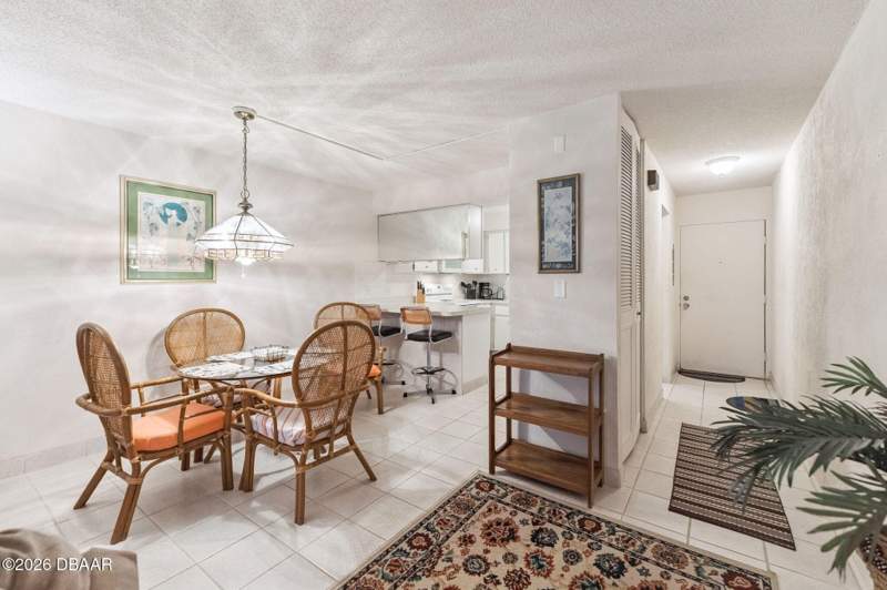 2 bedroom Condominium at 325 Wilder Boulevard #A103, Wilder Blvd Condo, Daytona Beach — photo 5