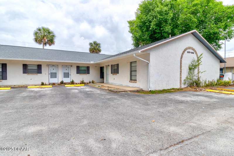 2 bedroom Single Family Residence at 1662 Espanola Avenue, Riviera Village, Holly Hill — photo 1