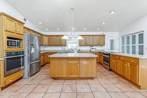 1124 N Halifax Avenue, Daytona Beach FL - photo 13 of 42