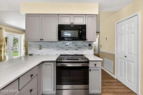 2127 King Richards Court, Orange City FL - photo 10 of 55