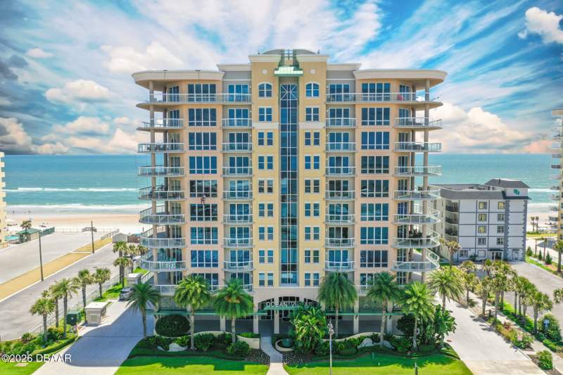 3 bedroom Condominium at 3703 S Atlantic Avenue #204, Ocean Villas Condo, Daytona Beach Shores — photo 2