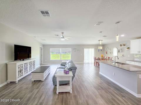 207 Winged Foot Lane, Daytona Beach FL - photo 6 of 49