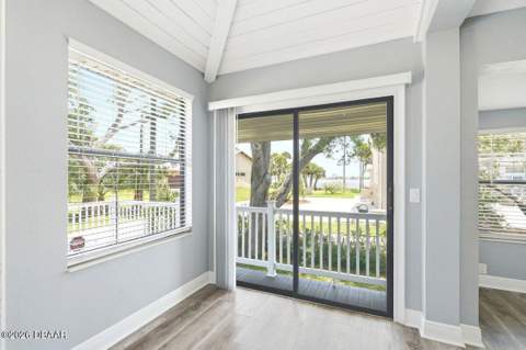 105 McDonald Street, South Daytona FL - photo 6 of 47