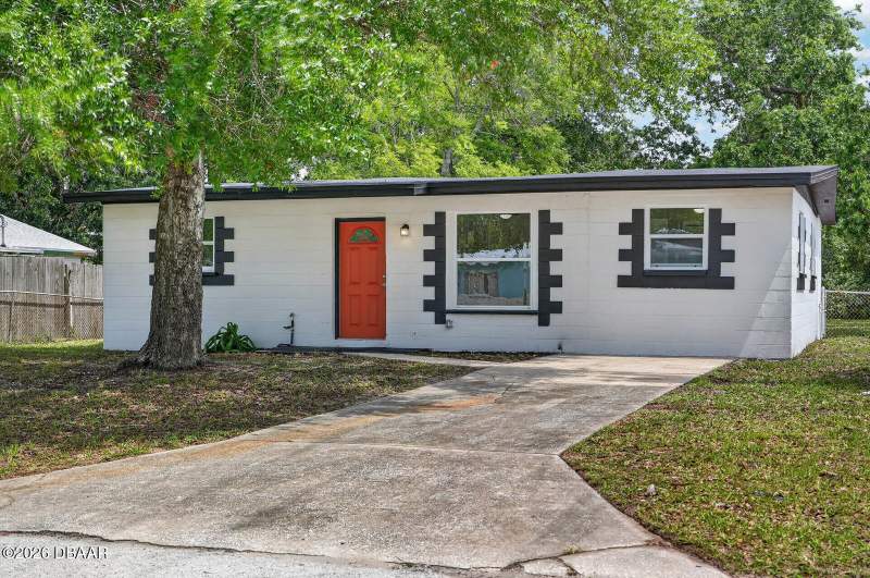 3 bedroom Single Family Residence at 1237 Linda Lane, Dixie Ridge, Daytona Beach — photo 3