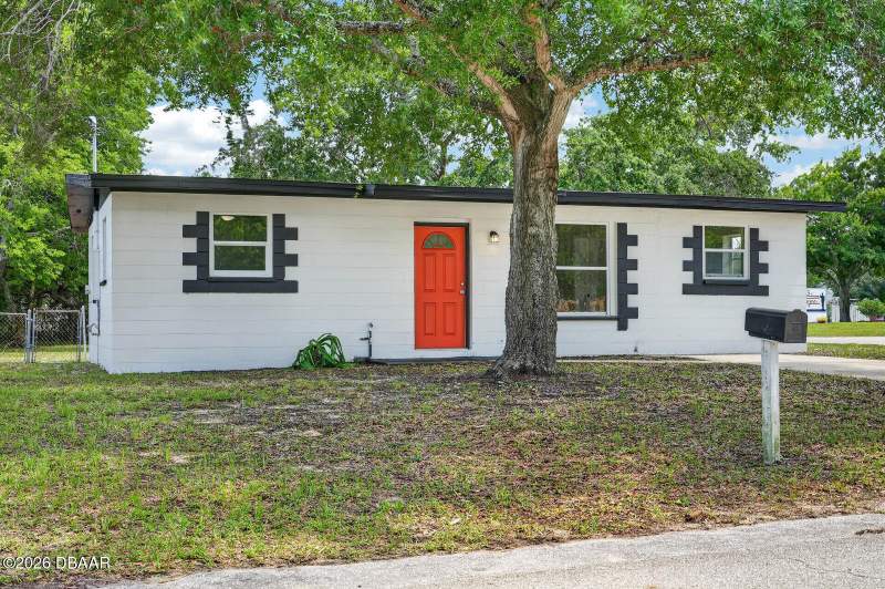 3 bedroom Single Family Residence at 1237 Linda Lane, Dixie Ridge, Daytona Beach — photo 4
