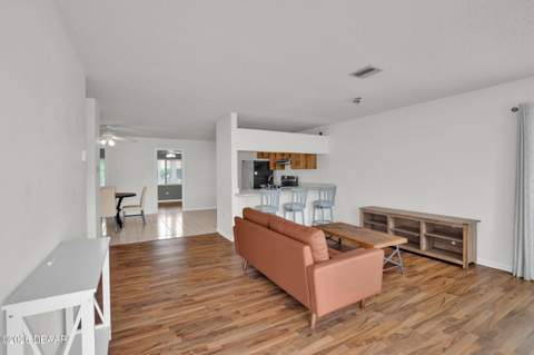 7 Warren Place, Palm Coast FL - photo 6 of 39