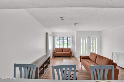 7 Warren Place, Palm Coast FL - photo 8 of 39