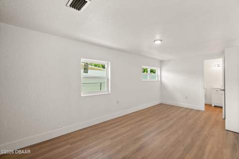 607 Wayne Avenue, New Smyrna Beach FL - photo 12 of 30