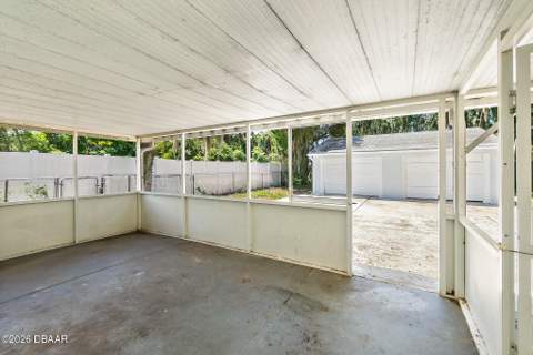 607 Wayne Avenue, New Smyrna Beach FL - photo 20 of 30