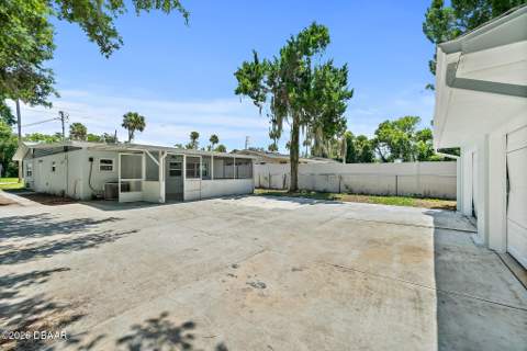 607 Wayne Avenue, New Smyrna Beach FL - photo 23 of 30