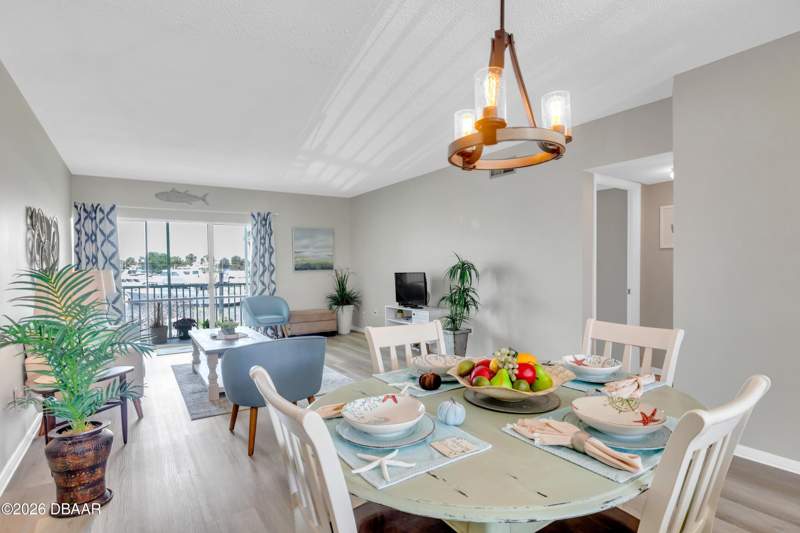2 bedroom Condominium at 715 S Beach Street #211D, Daytona Beach Riverhouse Condos, Daytona Beach — photo 5