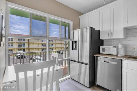 715 S Beach Street #211D, Daytona Beach FL - photo 9 of 24