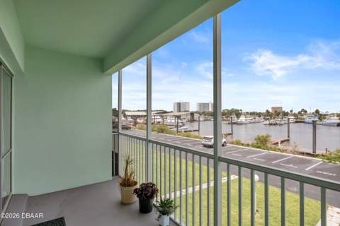 715 S Beach Street #211D, Daytona Beach FL - photo 15 of 24