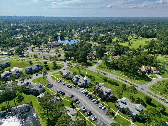 Sandpiper Lake At Pelican Bay Condo