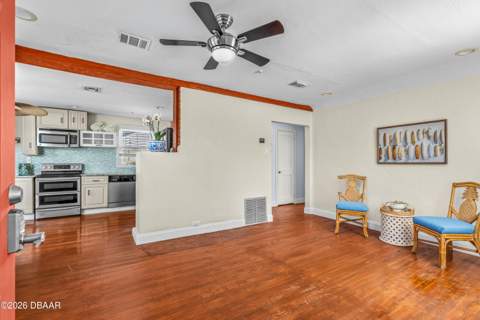 129 Rosalyn Avenue, Daytona Beach FL - photo 8 of 42