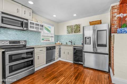 129 Rosalyn Avenue, Daytona Beach FL - photo 11 of 42