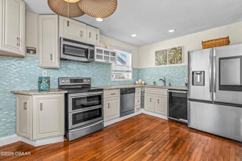 129 Rosalyn Avenue, Daytona Beach FL - photo 12 of 42