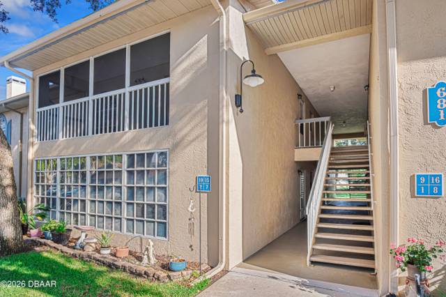 Wellington Station Condo Residences