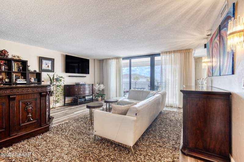 2 bedroom Condominium at 1239 Ocean Shore Boulevard #2E, Gemini Condo, Ormond Beach — photo 4