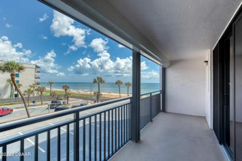 1239 Ocean Shore Boulevard #2E, Ormond Beach FL - photo 9 of 59