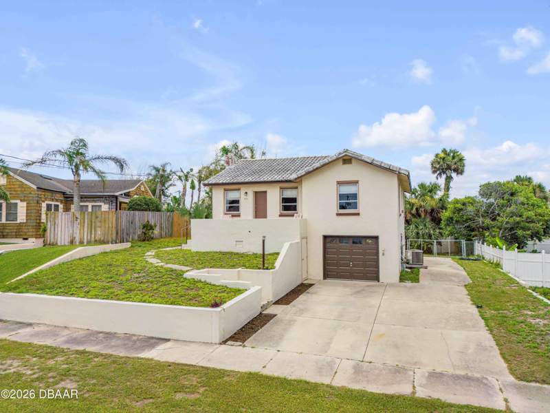 2 bedroom Single Family Residence at 516 Wisteria Road, Ocean Dunes, Daytona Beach — photo 2