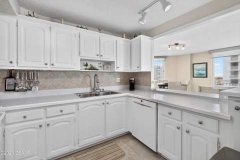 3047 S Atlantic Avenue #705, Daytona Beach Shores FL - photo 7 of 58