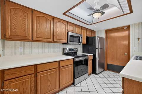 357 Castlewood Lane, New Smyrna Beach FL - photo 12 of 57