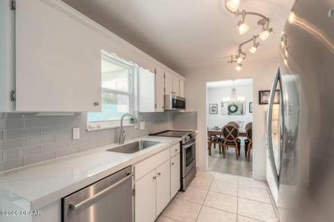 2315 Bonnie View Drive, Ormond Beach FL - photo 17 of 45