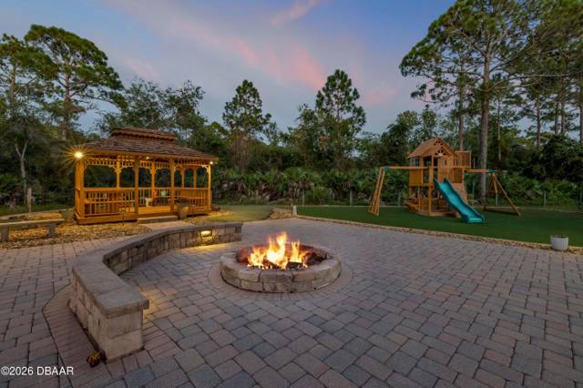 Crestwood Manor