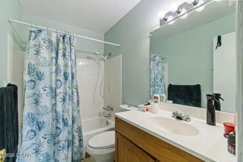 415 N Halifax Avenue #303, Daytona Beach FL - photo 10 of 33