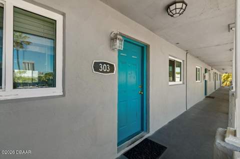 415 N Halifax Avenue #303, Daytona Beach FL - photo 24 of 33