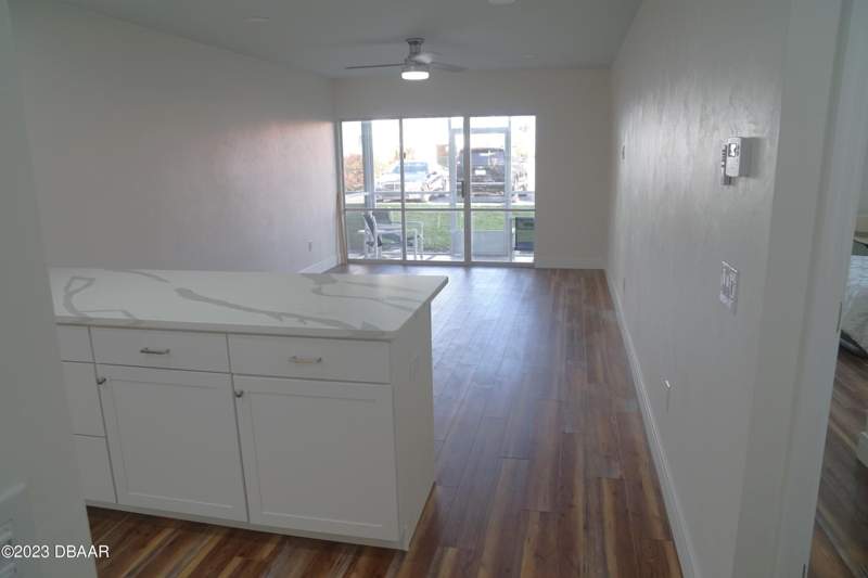 1 bedroom Condominium at 719 S Beach Street #103, River House, Daytona Beach — photo 5