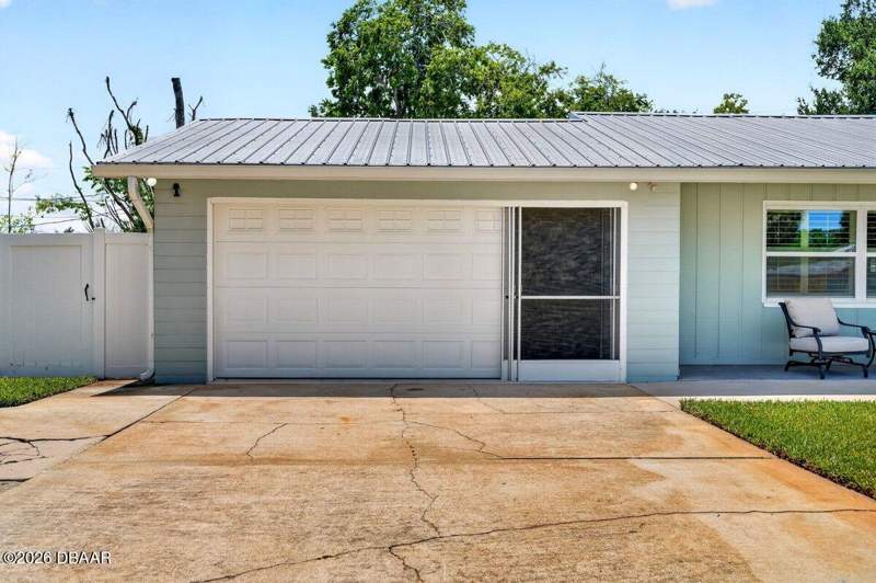 3 bedroom Single Family Residence at 2334 Citrus Avenue, Palm Grove, South Daytona — photo 4