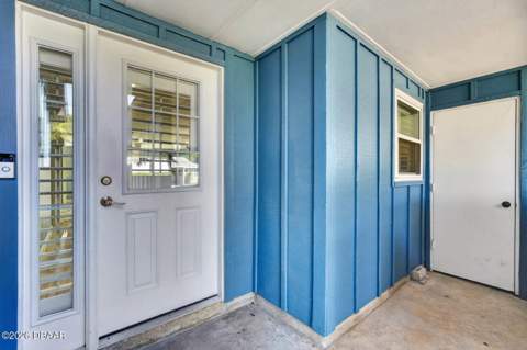 1136 Harbour Point Drive, Port Orange FL - photo 7 of 58