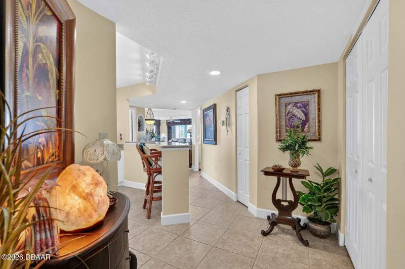 2 bedroom Condominium at 925 N Halifax Avenue #403, Bayshore Bath & Tennis Club Condo, Daytona Beach — photo 5