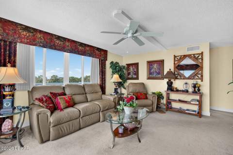 925 N Halifax Avenue #403, Daytona Beach FL - photo 10 of 54