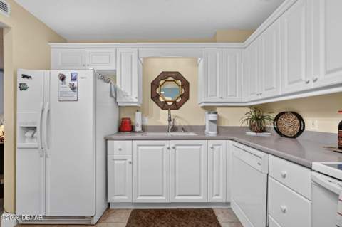 925 N Halifax Avenue #403, Daytona Beach FL - photo 13 of 54