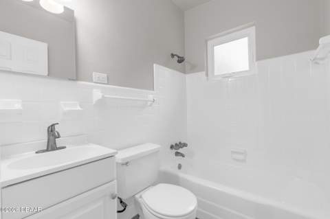 1712 Tallahassee Drive, Daytona Beach FL - photo 8 of 23