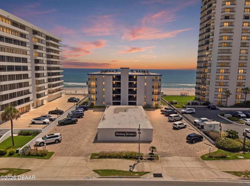 1 bedroom Condominium at 3747 S Atlantic Avenue #405, Danbury Breakers, The, Daytona Beach Shores — photo 1