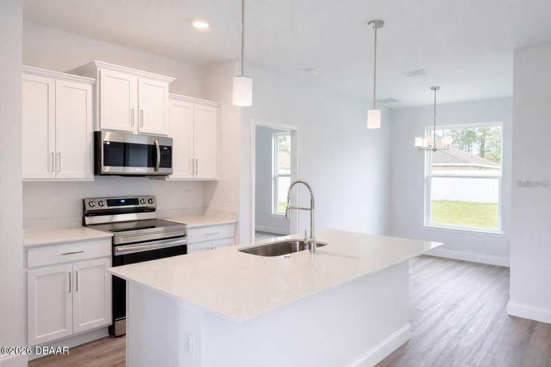 3 bedroom Single Family Residence at 13 Farnum Lane, Not In Subdivision, Palm Coast — photo 4