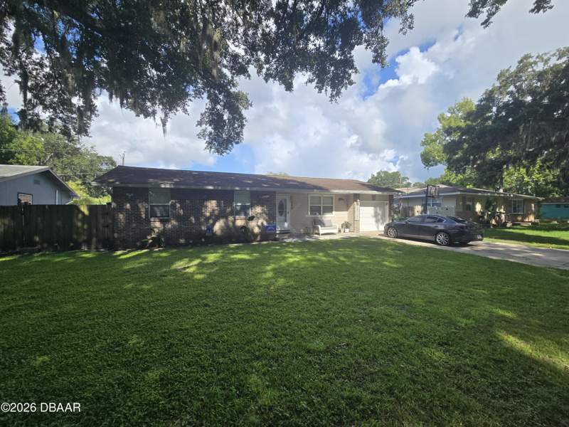 3 bedroom Single Family Residence at 340 S Center Street, Oak Trails, Ormond Beach — photo 2