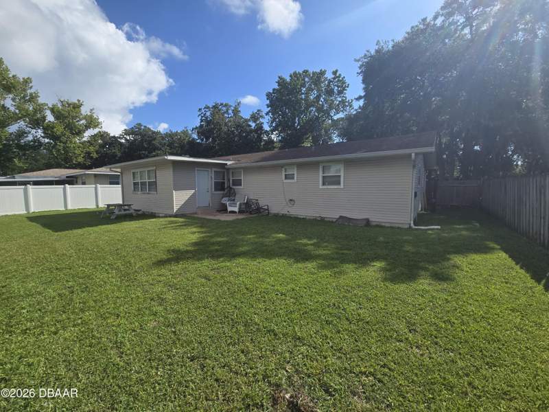 3 bedroom Single Family Residence at 340 S Center Street, Oak Trails, Ormond Beach — photo 3