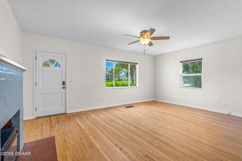 262 Seaview Avenue, Daytona Beach FL - photo 13 of 57