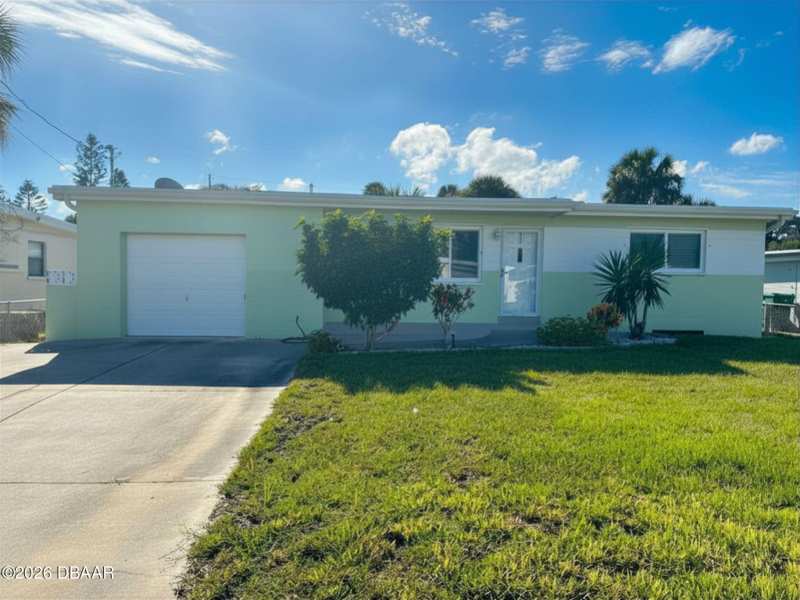 2 bedroom Single Family Residence at 3114 Esperanza Avenue, Daytona Shores, Daytona Beach Shores — photo 1