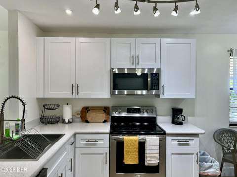 962 Stonybrook Circle, Port Orange FL - photo 10 of 26