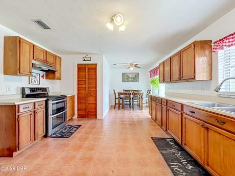 2 Radford Lane, Palm Coast FL - photo 6 of 32