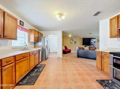 2 Radford Lane, Palm Coast FL - photo 8 of 32