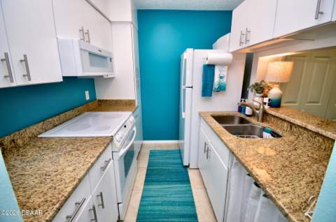 1401 S Palmetto Avenue #612, Daytona Beach FL - photo 7 of 42