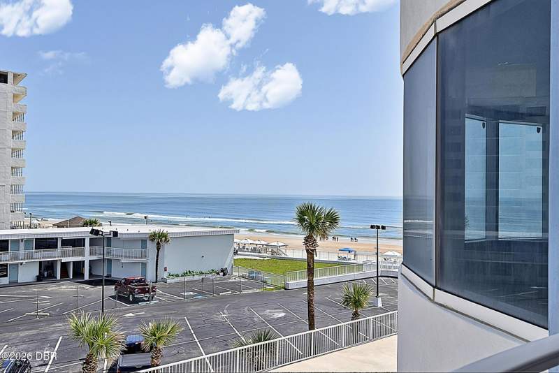 2 bedroom Condominium at 2625 S Atlantic Avenue #5NW, Peck Plaza Condo, Daytona Beach Shores — photo 4